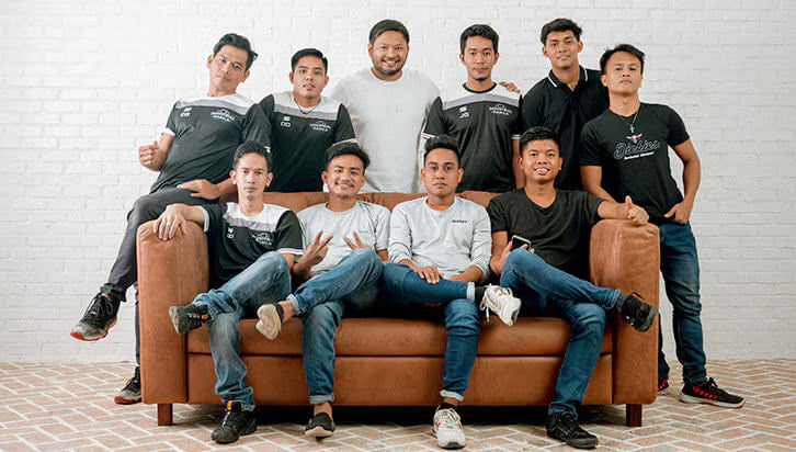 sbseg-en-row-customer-story-Michael-Reyes-th_jpg